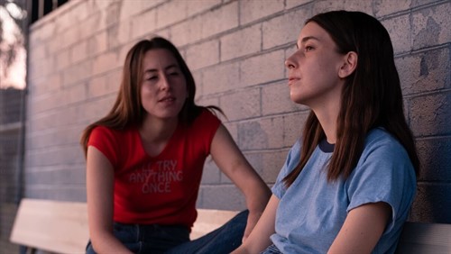 musical-guest-HAIM_thumb.jpeg