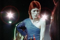 David-Bowie-Ziggy-Stardust-1973-billboard-1548-650_thumb.jpg