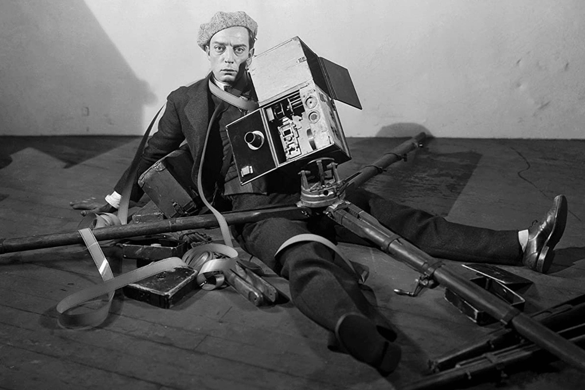 Buster Keaton in THE CAMERAMAN (1928)