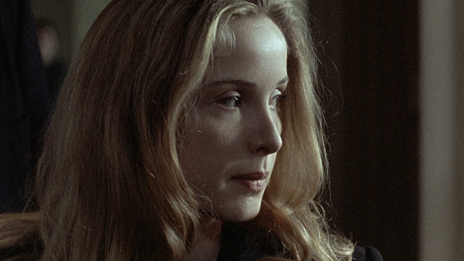 Still of Julie Delpy in THREE COLORS: WHITE (1994)
