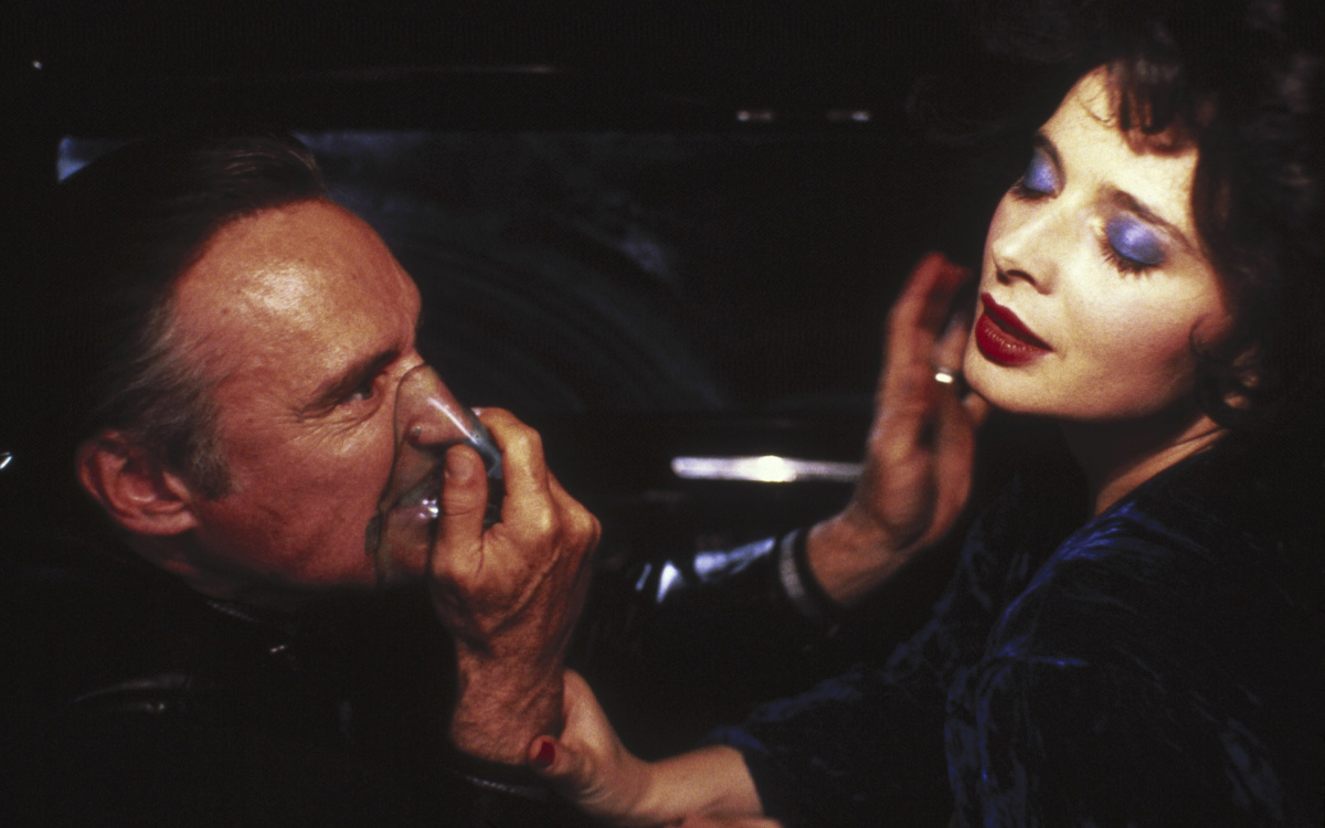 BLUE VELVET